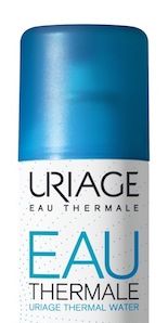 <p>L'Eau Thermale d'Uriage è un'acqua termale spray, naturale, a pH fisiologico, batteriologicamente pura e senza conservanti. Ricchissima di oligoelementi e sali minerali, dona sollievo e calma arrossamenti, irritazioni, eritemi, colpi di sole, pruriti, rossori, neutralizza i radicali liberi e restituisce luminosità, sericità e vitalità alla pelle contrastandone anche l'invecchiamento precoce (da 3,90 euro, in farmacia).</p>