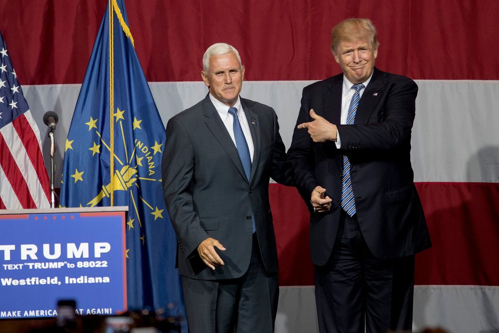 Il candidato vicepresidente in lista con Donald Trump alle elezioni presidenziali americane è il goverantore dell'Indiana Mike Pence.