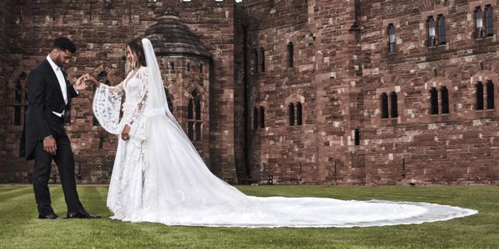 Abito da sposa: Ciara indossa Cavalli Couture