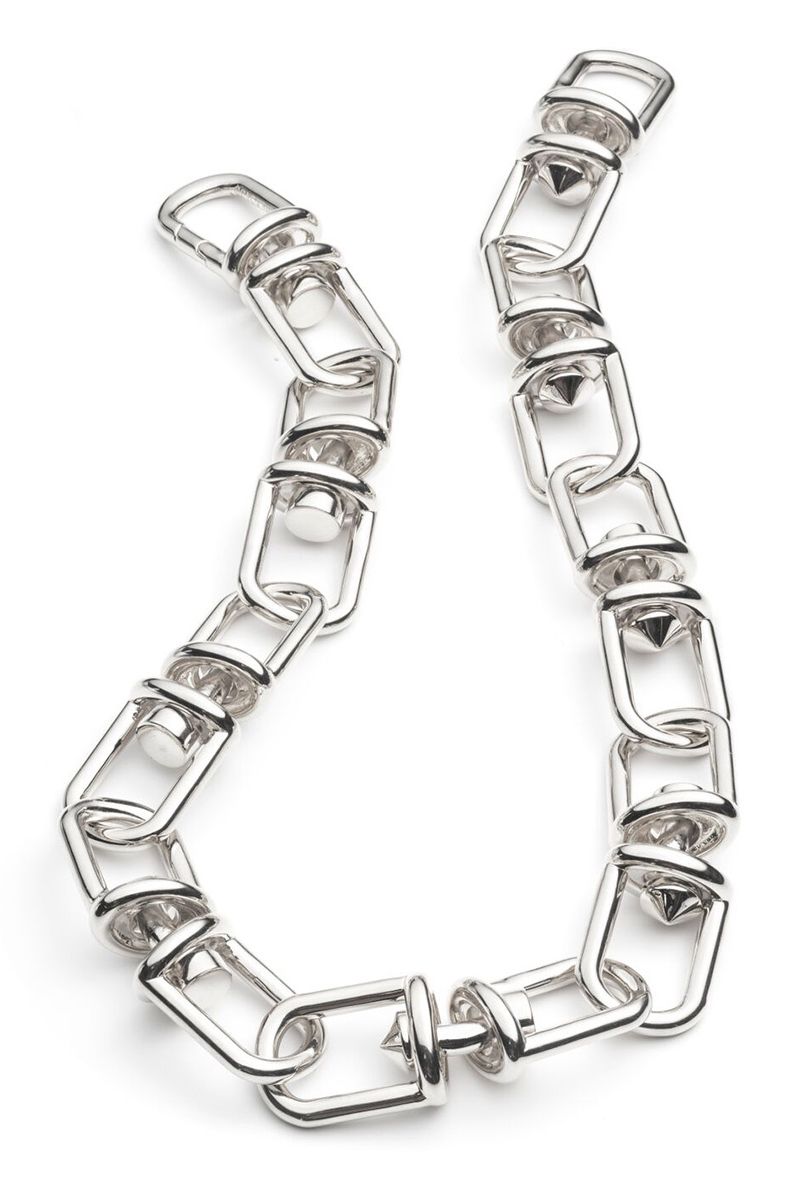 <p><em>Eddie Borgo necklace, $560, <strong><a href="https://shop.harpersbazaar.com/designers/e/eddie-borgo/silver-fame-link-collar-9038.html" target="_blank">shopBAZAAR.com</a></strong>. </em></p>