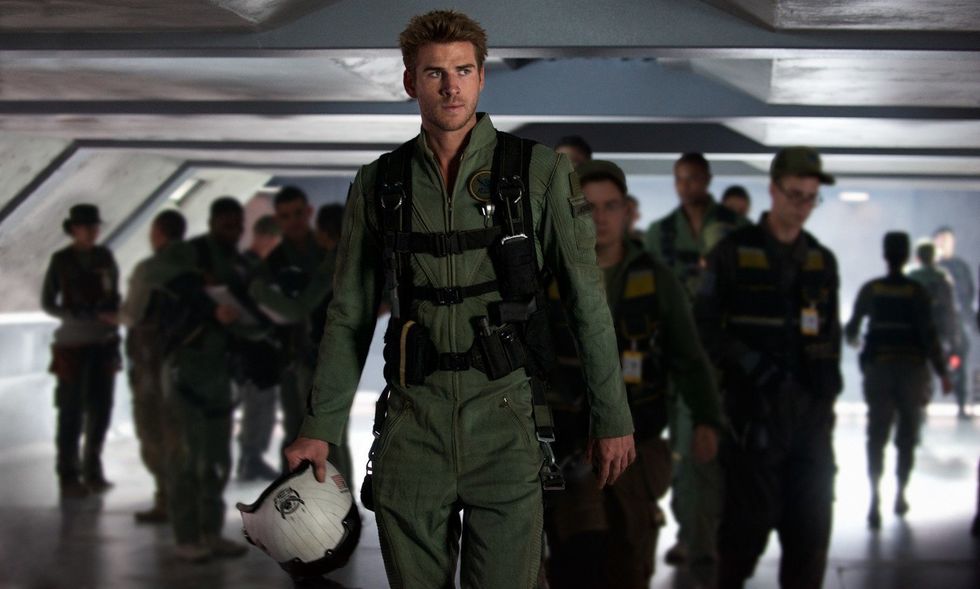 Liam Hemsworth in una scena di Independence Day-Rigenerazione, al cinema dall'8 settembre 2016.