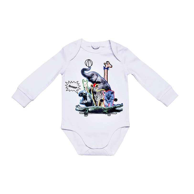 <p><strong>Per lui</strong>: Body con stampa in stile circo, <strong>Stella McCartney Kids</strong>.</p>