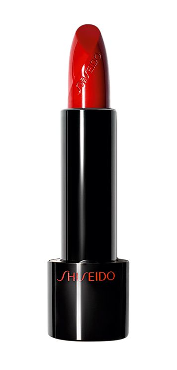 <p>Colore puro e intenso. Rossetto Lacquer Rouge Poppy, <strong>Shiseido</strong> (€ 28)</p>