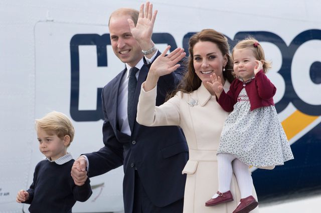 Dopo una settimana in Canada con tutta la famiglia reale, anche per i duchi di Cambridge è chiaro: quando si viaggia, i bambini devono rimanere a casa.