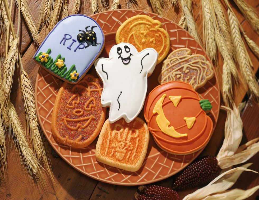 biscotti-halloween-come-decorarli-zucca-fantasma-tomba