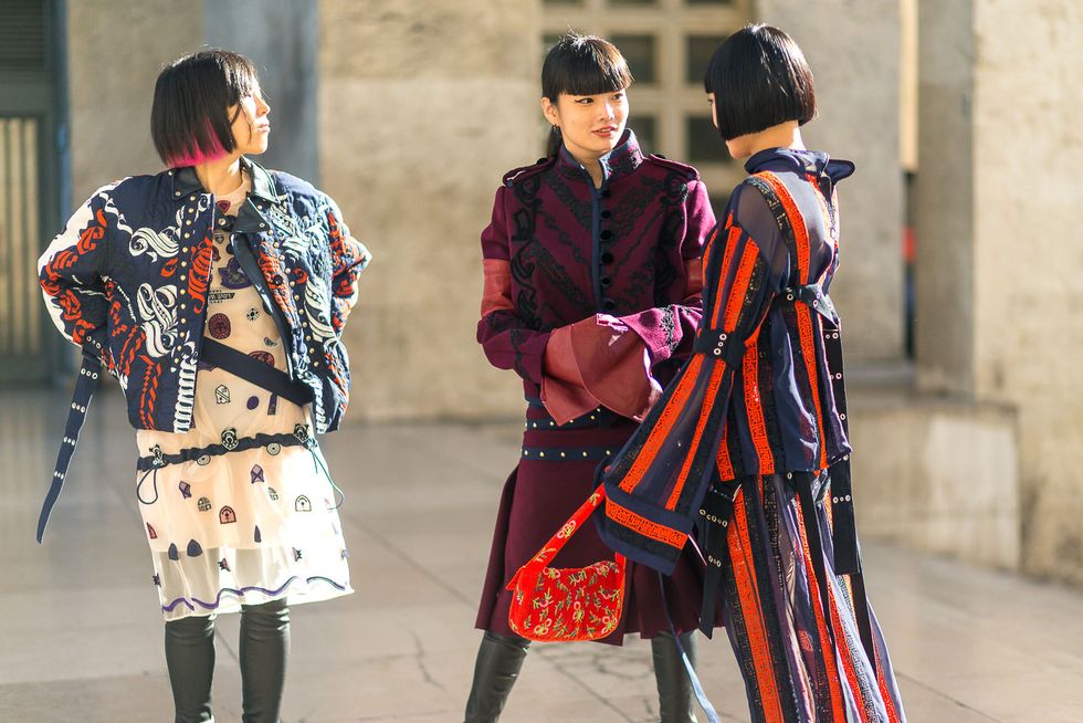 <p>The "Sacai girls" shot is&nbsp;becoming a classic of the season—just&nbsp;chilling and enjoying a little sun, of course.&nbsp;<span class="redactor-invisible-space" data-verified="redactor" data-redactor-tag="span" data-redactor-class="redactor-invisible-space"></span></p>
