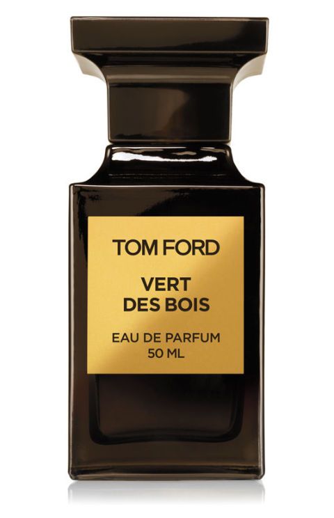 <p>Con boccioli di pioppo, foglie di olivo, resina di lentisco. Sul fondo, la magia della fava tonka. <strong>Tom Ford</strong>, Vert des Bois EDP (da € 195).</p>