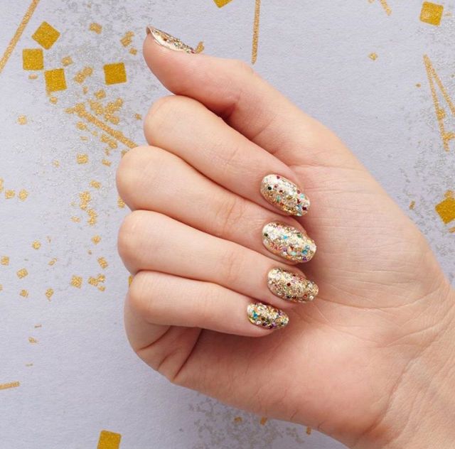 <p>Glitter on glitter is a sure way to get in party-hopping mode.</p><p><a href="https://www.instagram.com/paintboxnails/?hl=en" target="_blank" data-tracking-id="recirc-text-link"><em data-redactor-tag="em" data-verified="redactor">@paintboxnails</em></a></p>