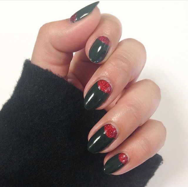 <p>For a merry moon manicure, combine hunter green with a pop of shimmery red.</p><p><a href="https://www.instagram.com/nailartbysig/?hl=en" target="_blank" data-tracking-id="recirc-text-link"><em data-redactor-tag="em" data-verified="redactor">@nailartbysig</em></a></p>