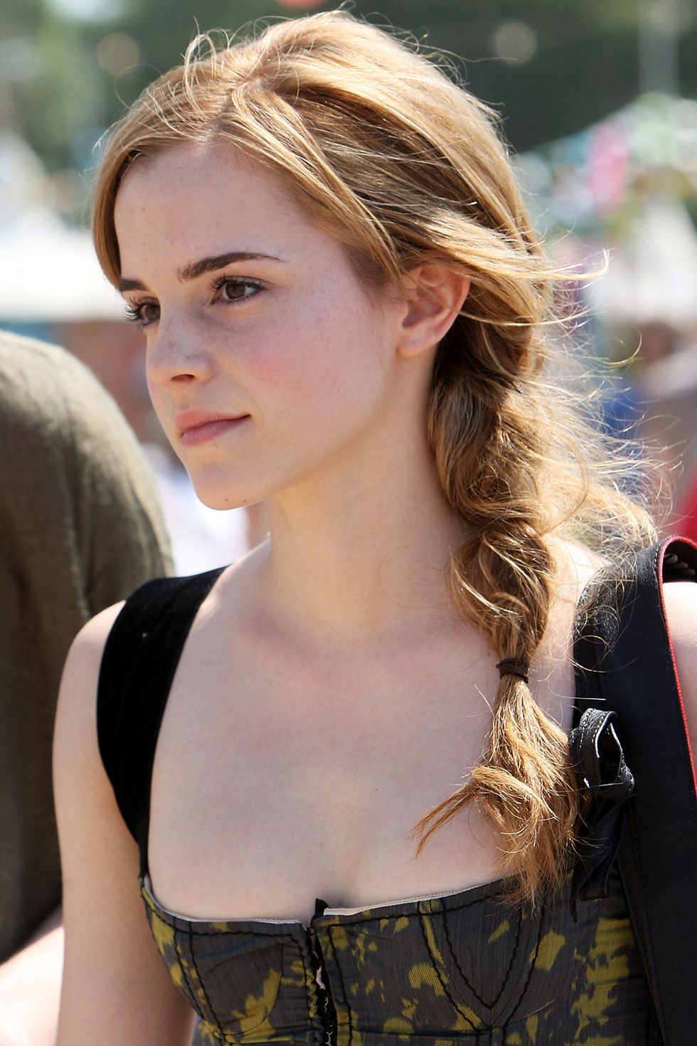 <p>Watson fastened her hair into a side braid for a trip to a music festival in 2010.&nbsp;</p>