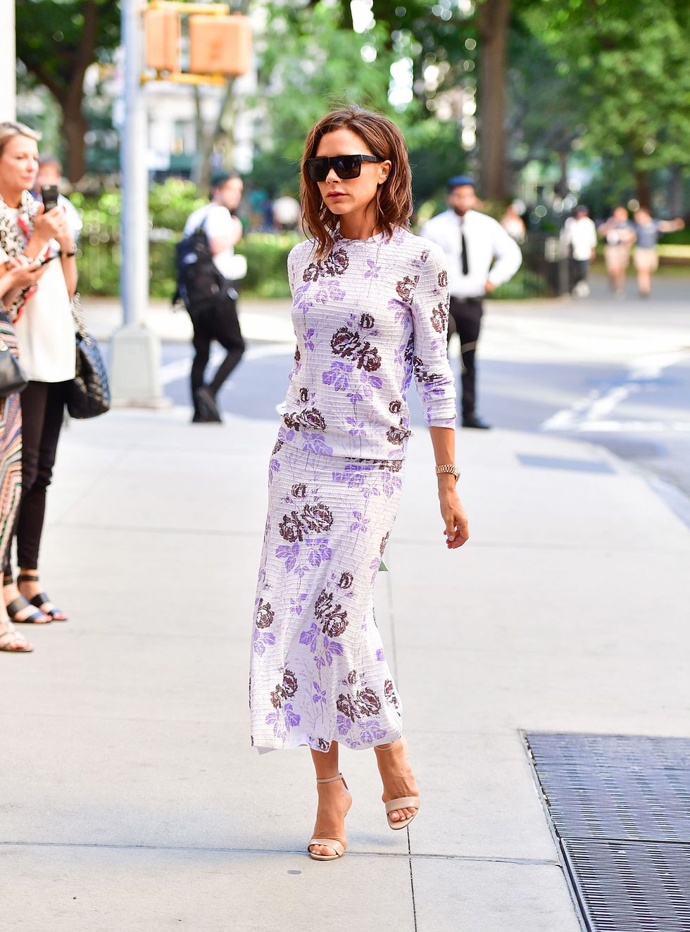 <p>
Nothing groundbreaking about a floral print, but they're inevitable for any spring collection – Beckham's collaboration included.</p>