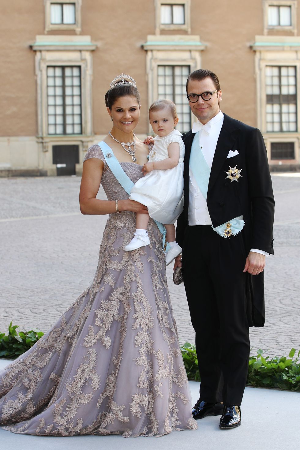 <p>Here she is at the wedding of her sister Princess Madeleine, in Fadi El Khoury Couture, with her husband and daughter. <span class="redactor-invisible-space" data-verified="redactor" data-redactor-tag="span" data-redactor-class="redactor-invisible-space"></span></p>