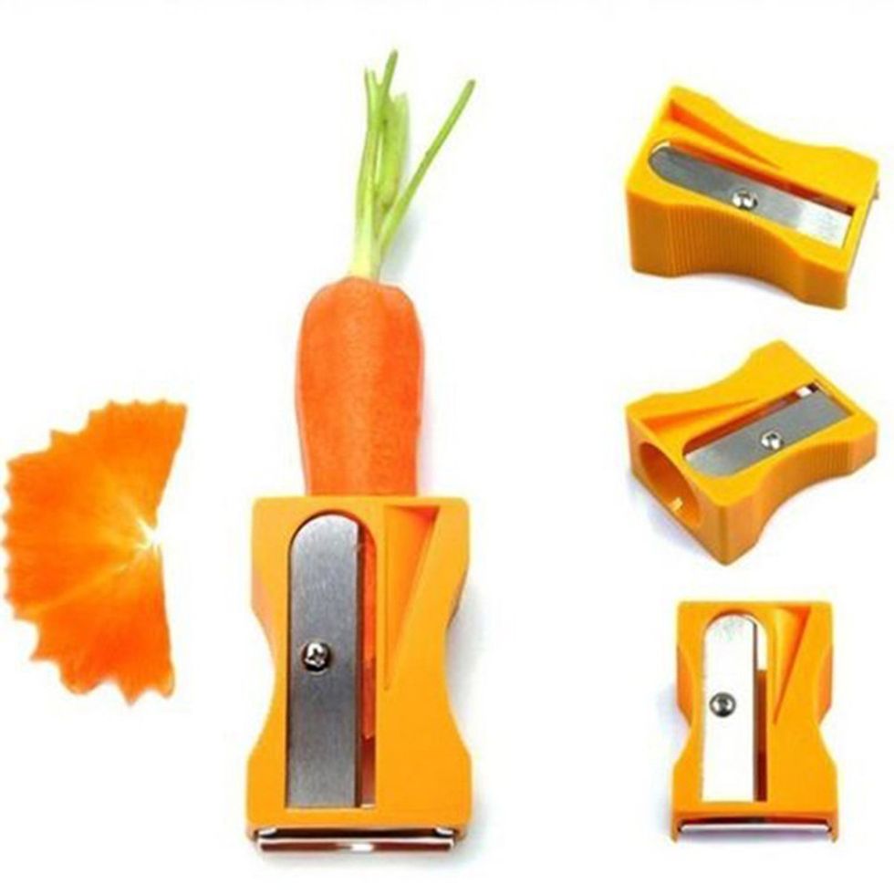 Idee regalo per Natale, accessori per la cucina: temperino per carote.
