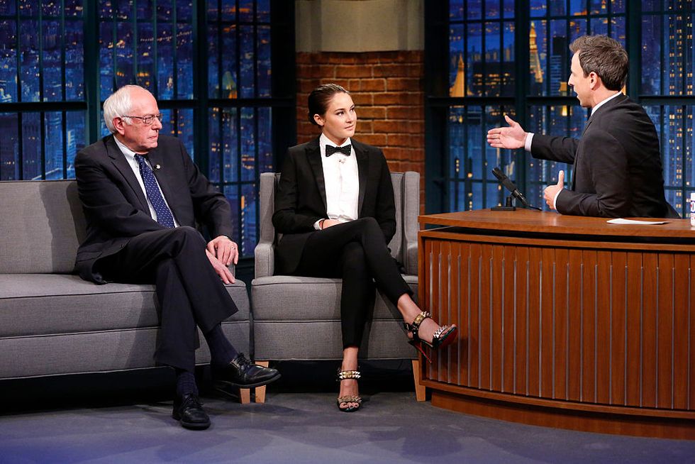 Shailene Woodley ospite del programma Last night con il senatore Bernie Sanders, da lei appoggiato.