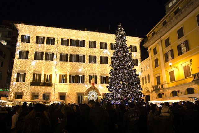 Valentino Christmas Tree Lighting – Rome, December 1st, 2016 albero di natale valentino roma 2016