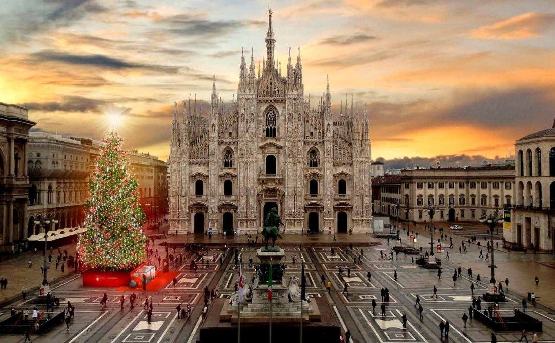 Albero Di Natale Pandora.Natale 2016 A Milano Pandora Firma L Albero In Piazza Duomo