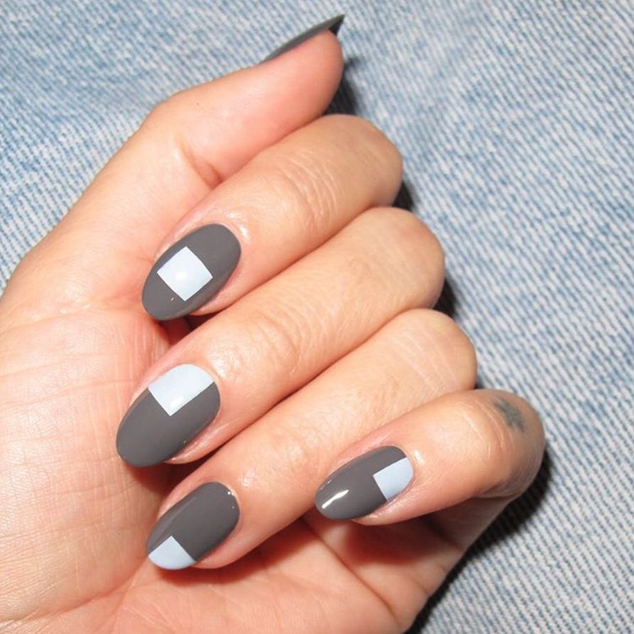 <p>A lesson in geometry: oval shaped nails adorned with squares look chic. </p>

<p><a href="https://www.instagram.com/p/BMG4yzaDHOK/?taken-by=nataliepavloskinails&amp;hl=en" target="_blank" data-tracking-id="recirc-text-link">@nataliepavioskinails</a></p>