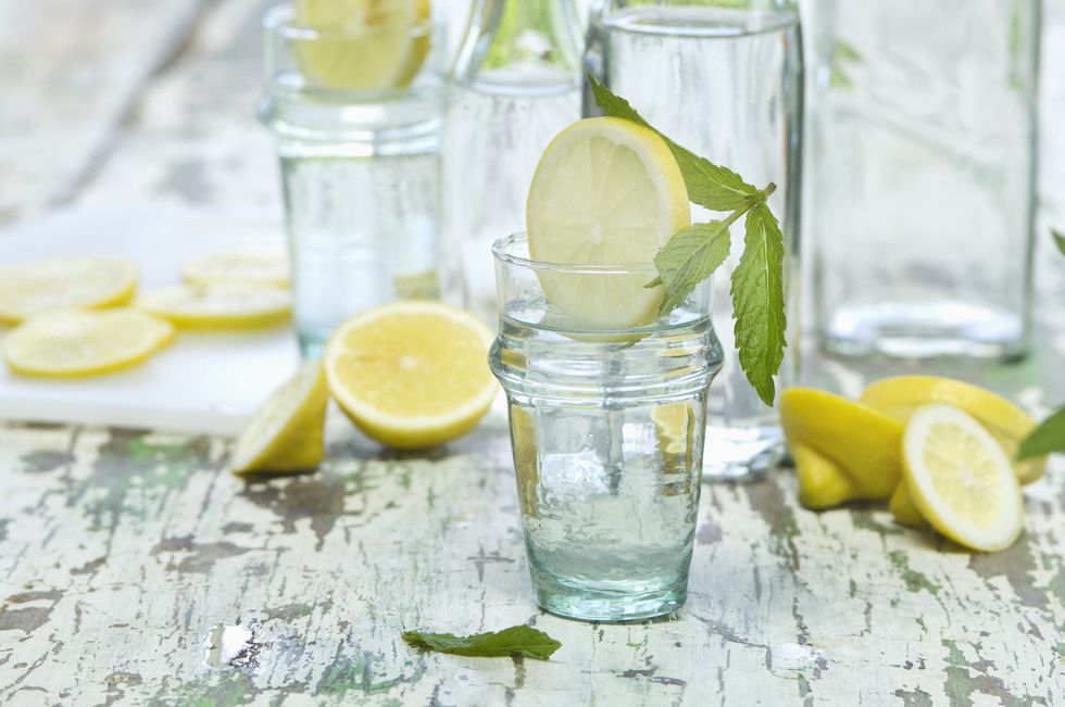dieta-depurativa-acqua-limone