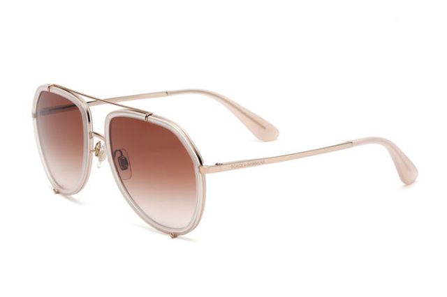 Ecco un paio di occhiali da sole trendy per la montagli di Dolce&Gabbana