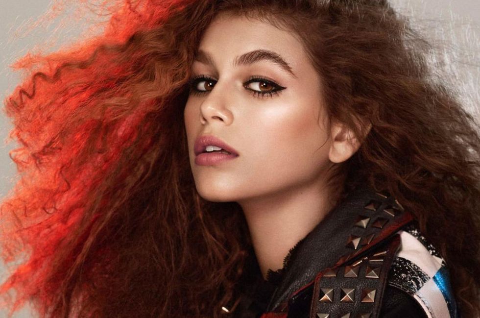 <p>Kaia Gerber, daughter of Cindy Crawford, landed her first major beauty campaign last year with Marc Jacobs. As she steps further out of her mom's shadow, we can't wait to see what direction she takes with her beauty looks.&nbsp;But we secretly hope she sticks to the breezy, &nbsp;early-'90s style that seems to run&nbsp;in her family.</p>