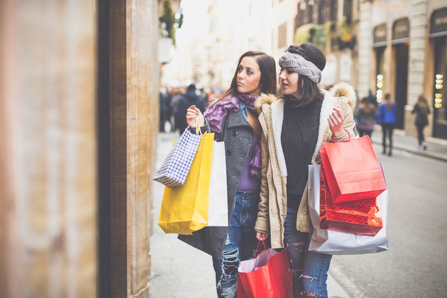Lo shopping compulsivo si supera imparando a gratificarci giorno per giorno
