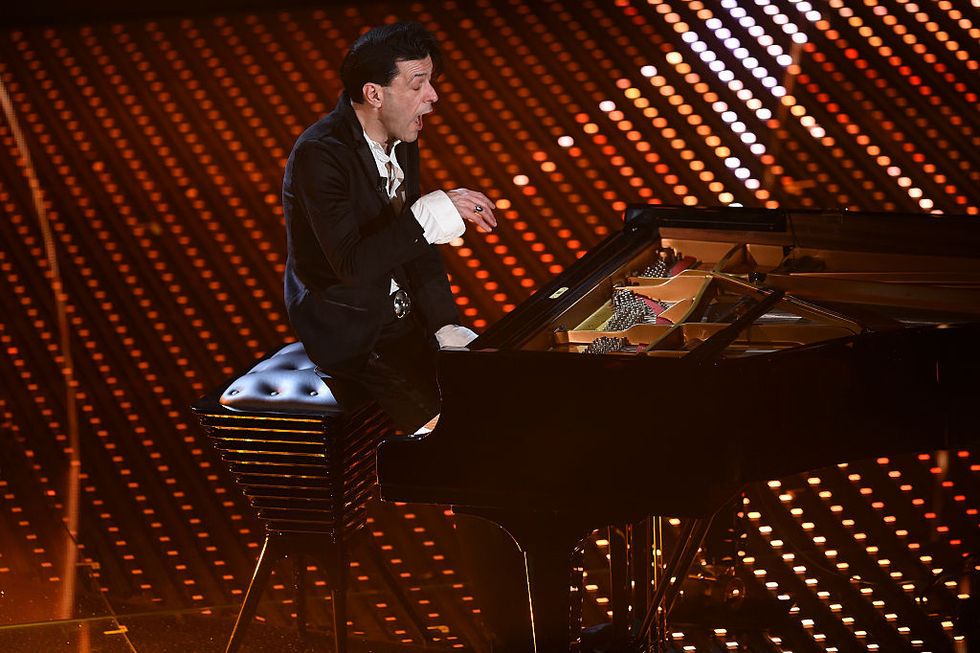 Ezio Bosso al piano al Festival di Sanremo 2016.