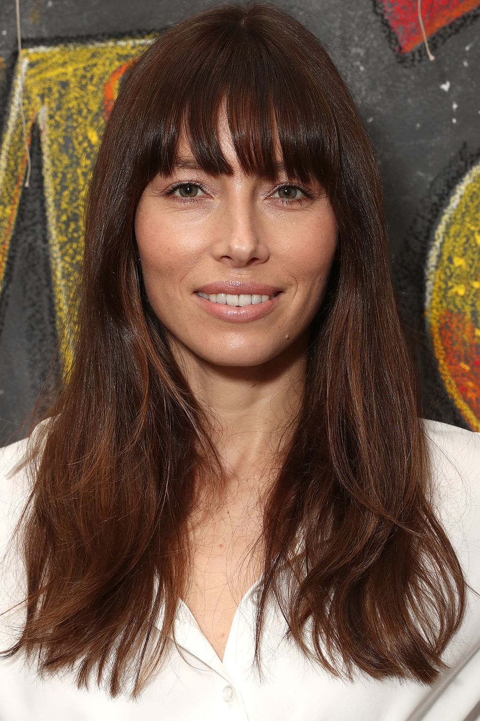 <p>Jessica Biel porta i <strong data-redactor-tag="strong" data-verified="redactor">capelli lunghi con frangia</strong> sofisticata, che arriva fino alle sopracciglia. Il risultato? Giovanile e raffinato.<span class="redactor-invisible-space" data-verified="redactor" data-redactor-tag="span" data-redactor-class="redactor-invisible-space"></span><span class="redactor-invisible-space" data-verified="redactor" data-redactor-tag="span" data-redactor-class="redactor-invisible-space"></span><span class="redactor-invisible-space" data-verified="redactor" data-redactor-tag="span" data-redactor-class="redactor-invisible-space"></span><span class="redactor-invisible-space" data-verified="redactor" data-redactor-tag="span" data-redactor-class="redactor-invisible-space"></span></p>