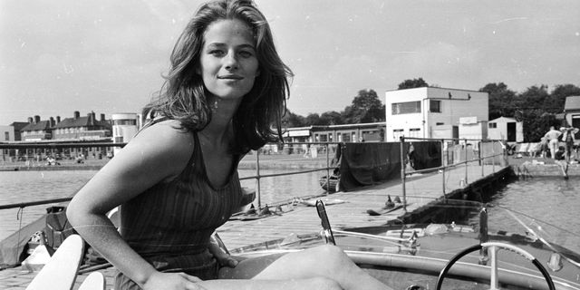 Waterway, Monochrome, Channel, Long hair, Monochrome photography, Black-and-white, Watercraft, Canal, Model, Boat, 