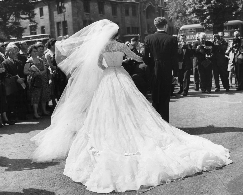 Gown, Wedding dress, Photograph, Dress, Veil, Bridal clothing, White, Bride, Bridal accessory, Bridal veil, 