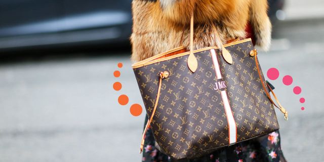 Le borse con logo di Louis Vuitton son tornate: la prova è nello street  style