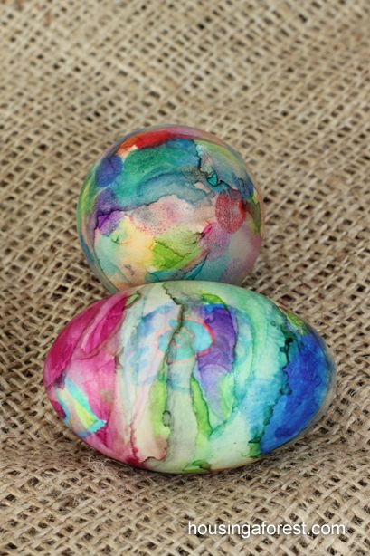 Colorfulness, Turquoise, Easter, Teal, Easter egg, Natural material, World, Oval, Paperweight, Dye, 