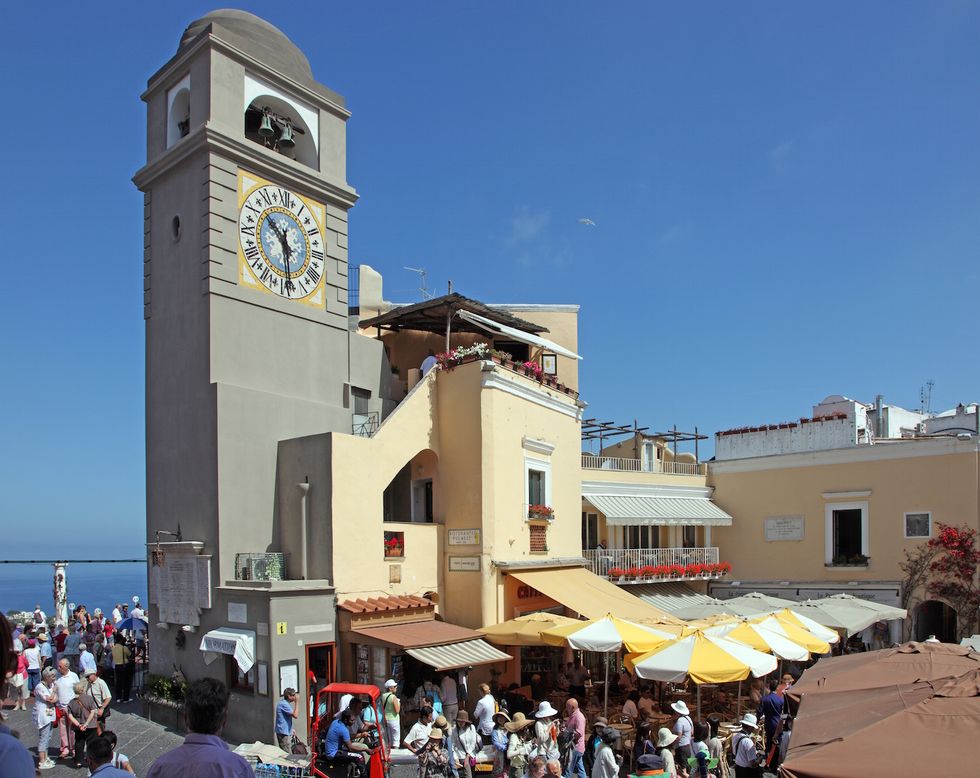 Clock tower, Crowd, Tourism, Public space, Tower, Tent, Travel, Umbrella, Clock, Market, 
