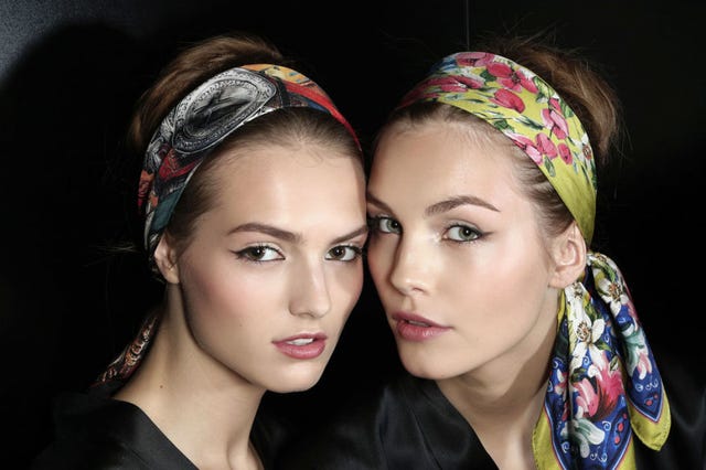 Bandana: 12 modi d'indossare il foulard (Dolce & Gabbana).