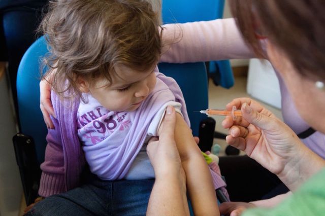 Vaccini, contro i virus non serve l'isteria