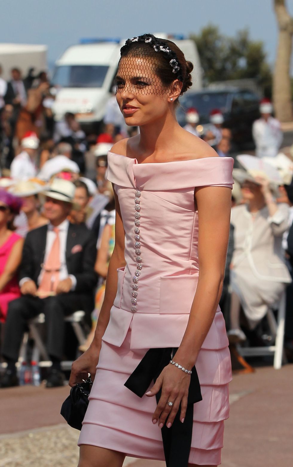 <p>Definitely what we would wear to a wedding if we had Chanel on speed-dial.&nbsp;</p>