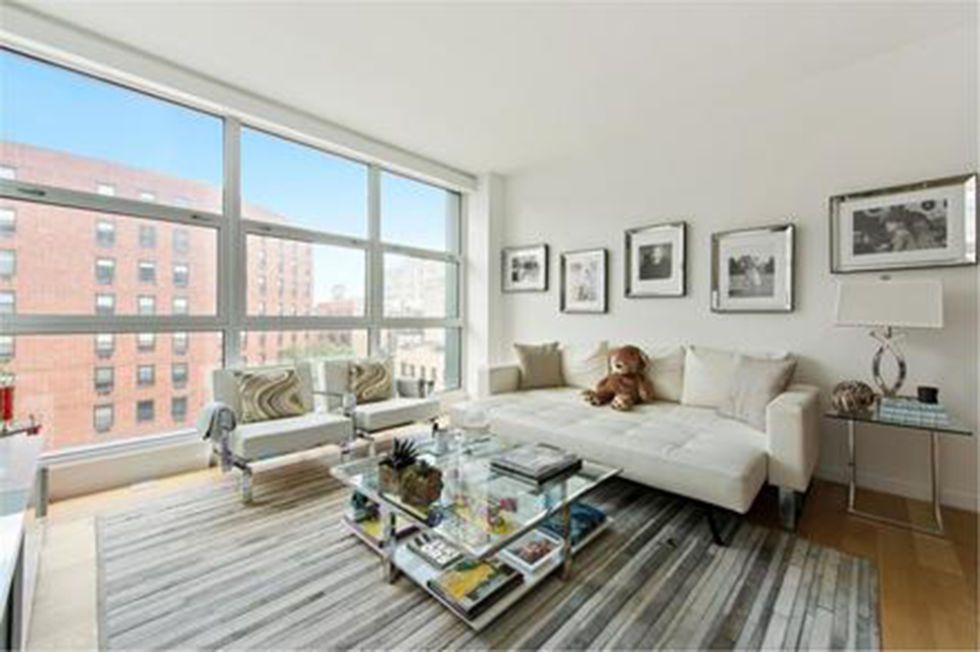 <p>Nel 2015 Gigi Hadid si è concessa&nbsp;per 2,45 milioni di dollari (un po' più di 2 milioni di euro) un&nbsp;appartamento di lusso con due camere da letto e due bagni a Manhattan.</p>