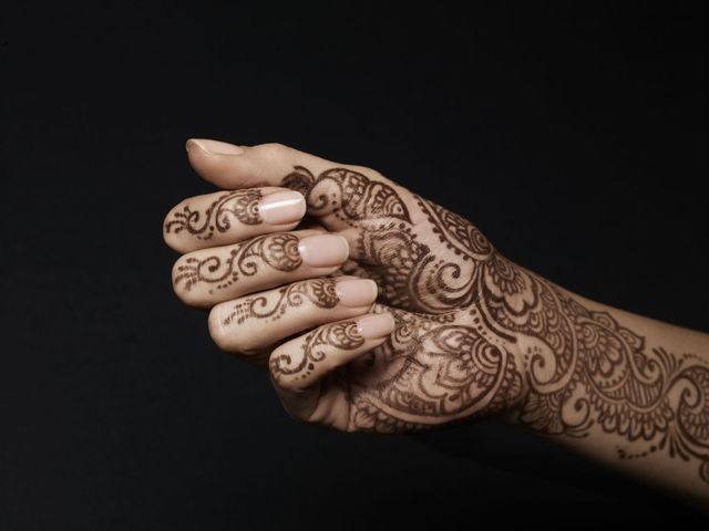 Tatuaggio henné: i rischi dei tatuaggi indiani