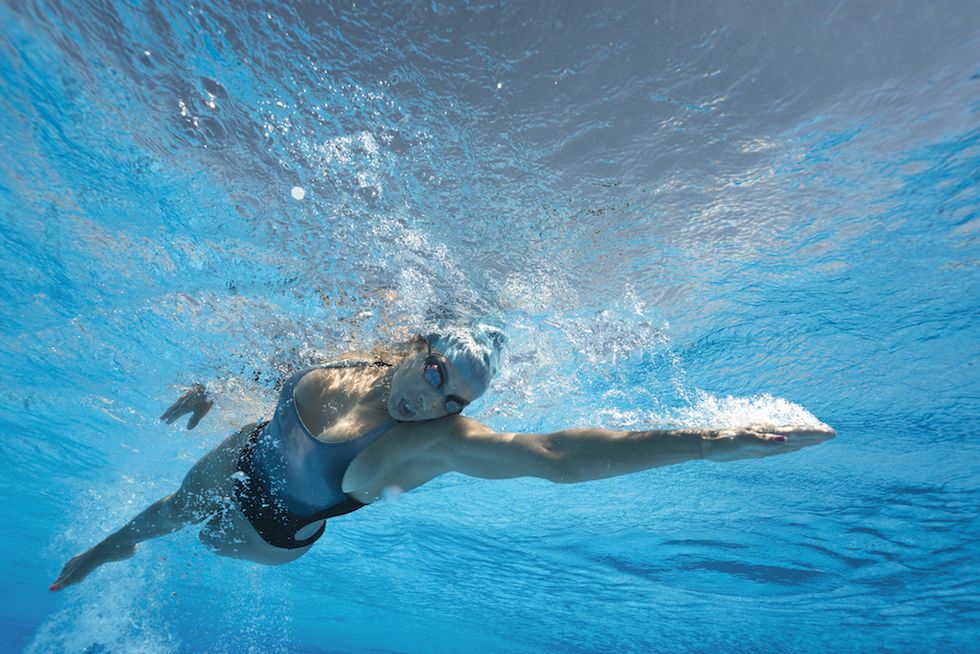 Workout e allenamenti all'aperto per le tue vacanze al mare: nuoto
