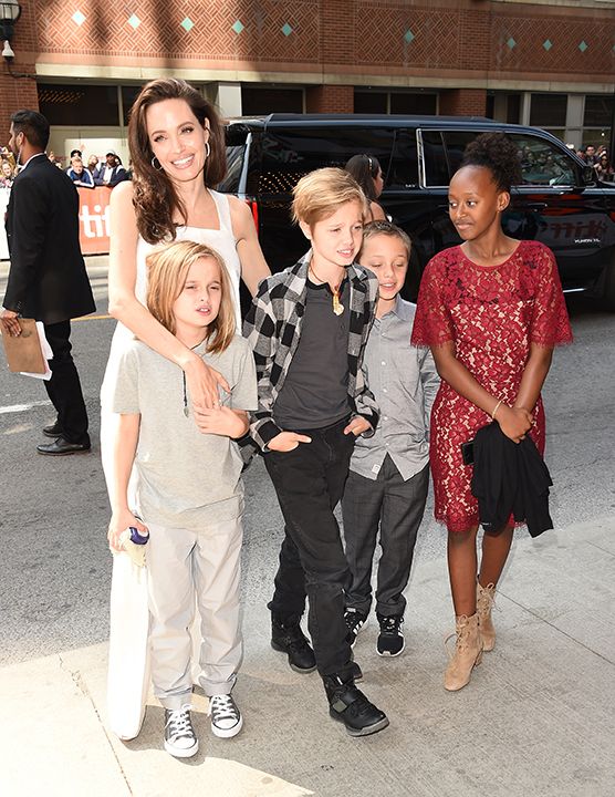 Angelina Jolie con i figli sul red carpet, notizie