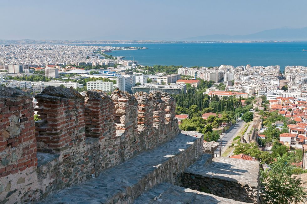 Salonicco con mura della città vecchia