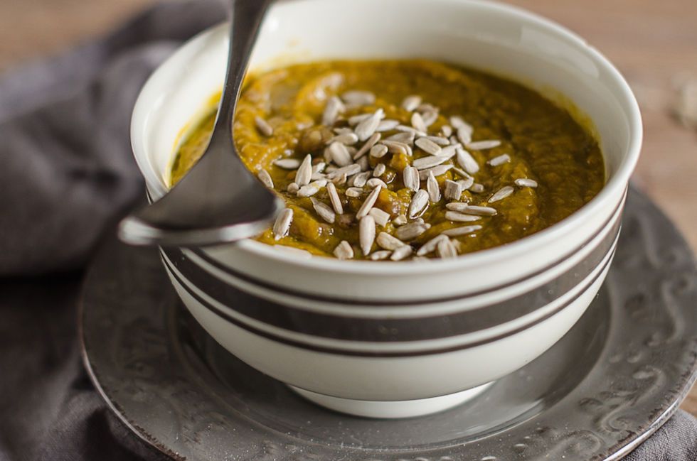 Zuppa speziata di zucca e lenticchie 