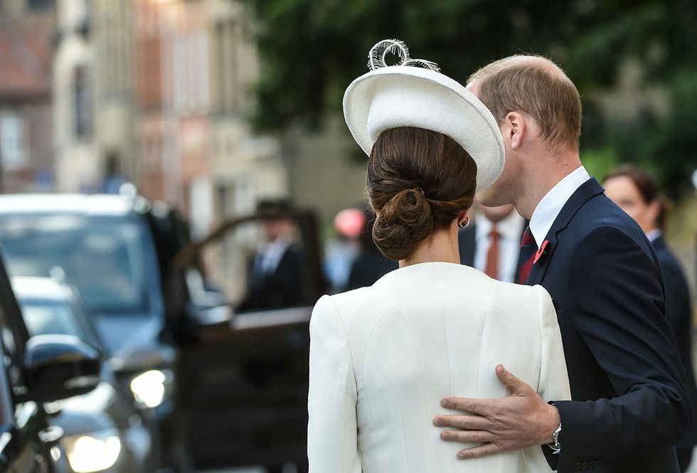 Perché Kate Middleton e il principe William non si tengono mai per mano?