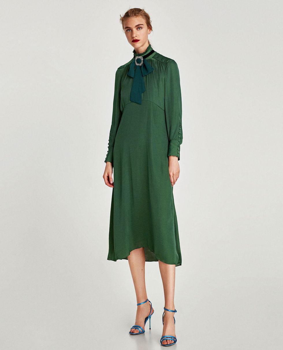 vestiti da cerimonia moda 2018 l'abito midi verde di Zara