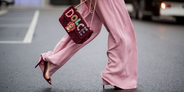 Pink, Street fashion, Clothing, Shoulder, Fashion, Joint, Footwear, Leg, Trousers, Ankle, 