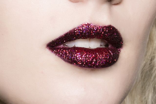 Rossetti glitter: i nuovi liptick che luccicano