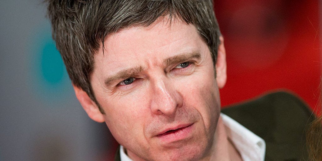 Noel Gallagher in tour a 50 anni è un figo pazzesco