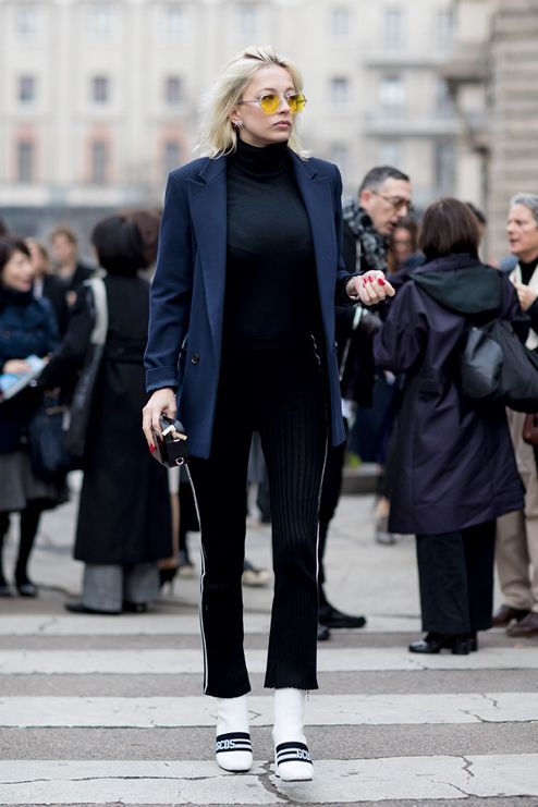 pantaloni-strisce-laterali-street-style-abbinamenti-moda-Milano