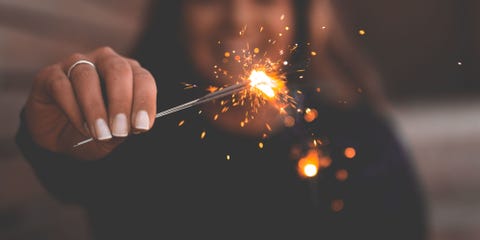 Le unghie natalizie e di Capodanno sono effetto strobo! 16 smalti glitter so sparkling