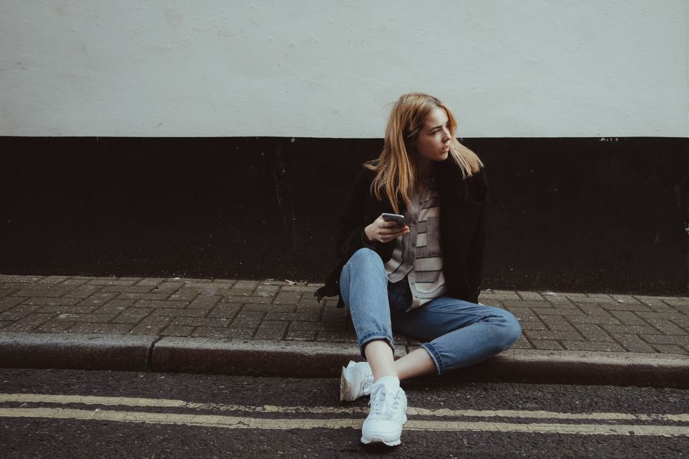 Hair, Photograph, Sitting, Beauty, Jeans, Blond, Standing, Fashion, Wall, Denim, 