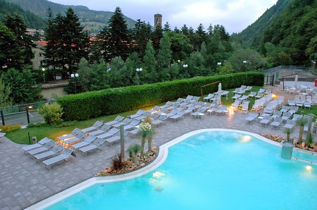 spa-montagna-Euroterme-piscina.jpg